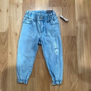 COPY - GAP girlfriend jeans size 3t